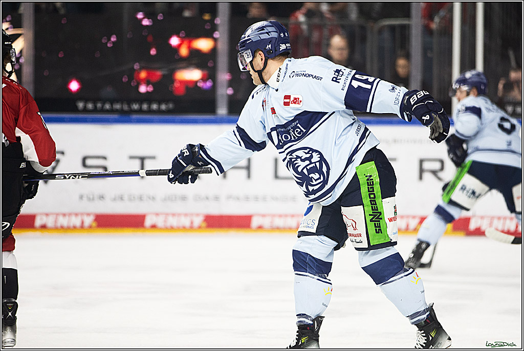 PENNY DEL; Koelner Haie- Straubing Tigers; Koeln, 15.12.2023